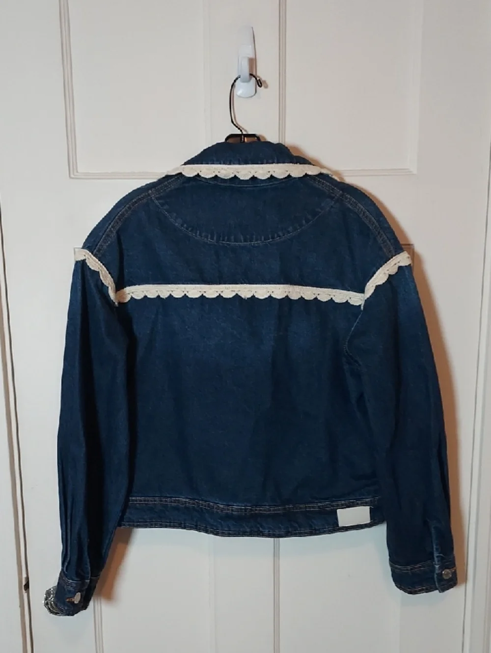 Maje Denim Jacket With Crochet Hook Finishes Size 40 US Sz Large - Picture 15 of 16